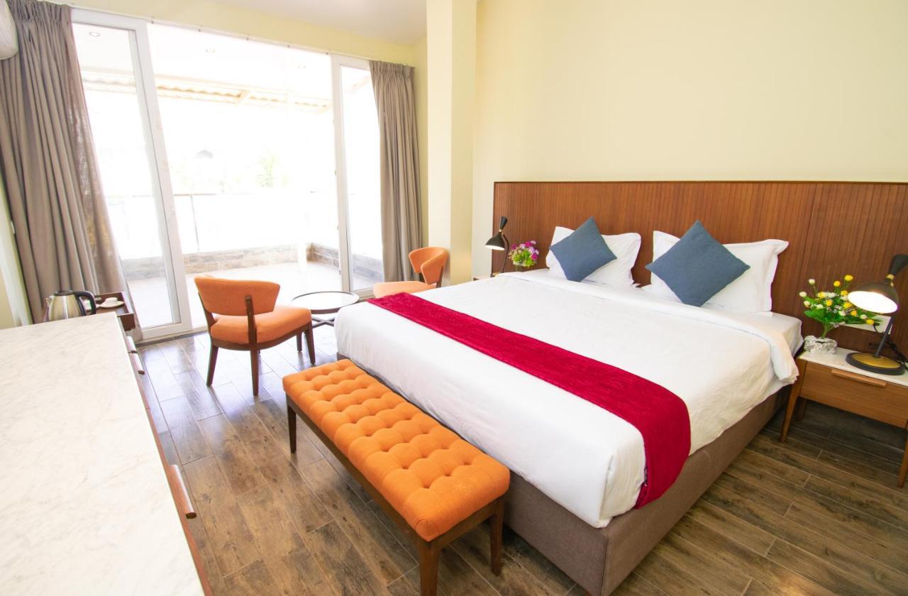 Octave Rococco Morjim Hotel Pernem Exterior foto