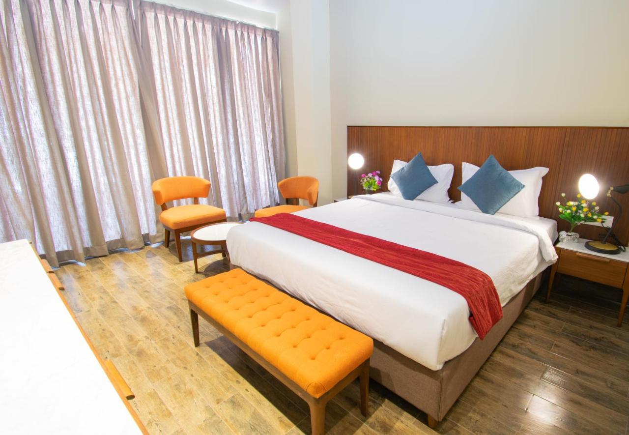Octave Rococco Morjim Hotel Pernem Exterior foto