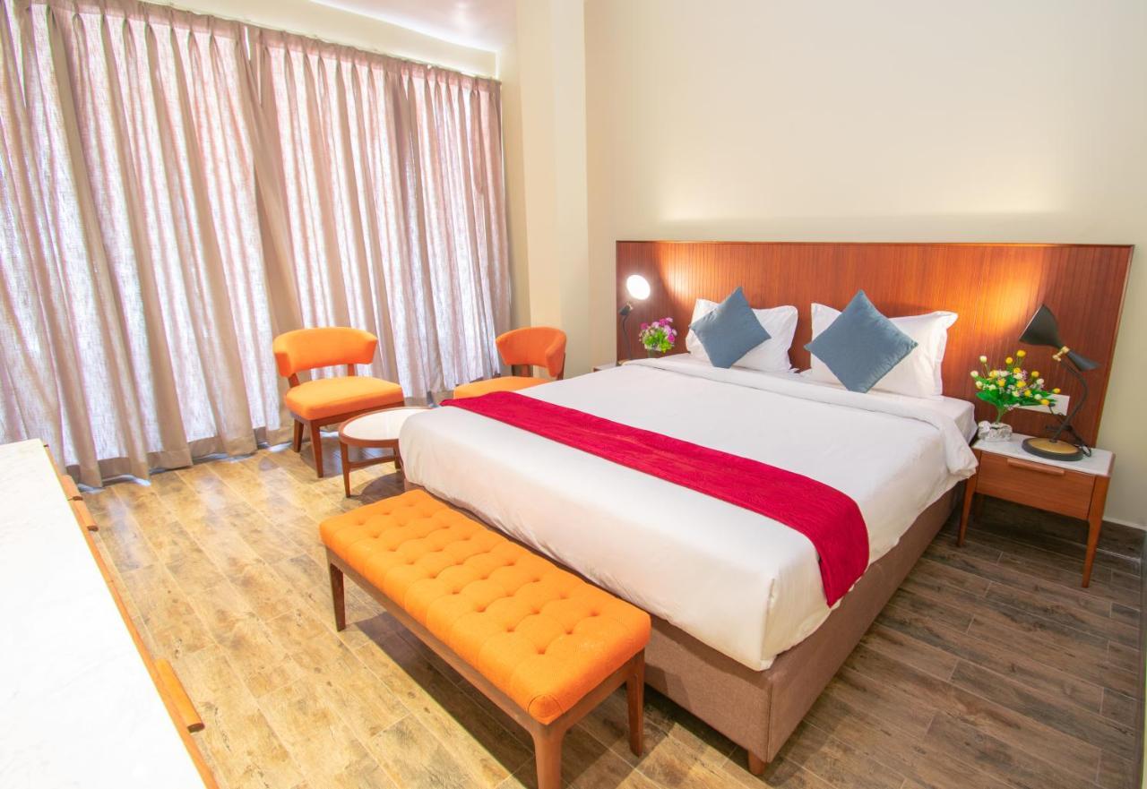 Octave Rococco Morjim Hotel Pernem Exterior foto
